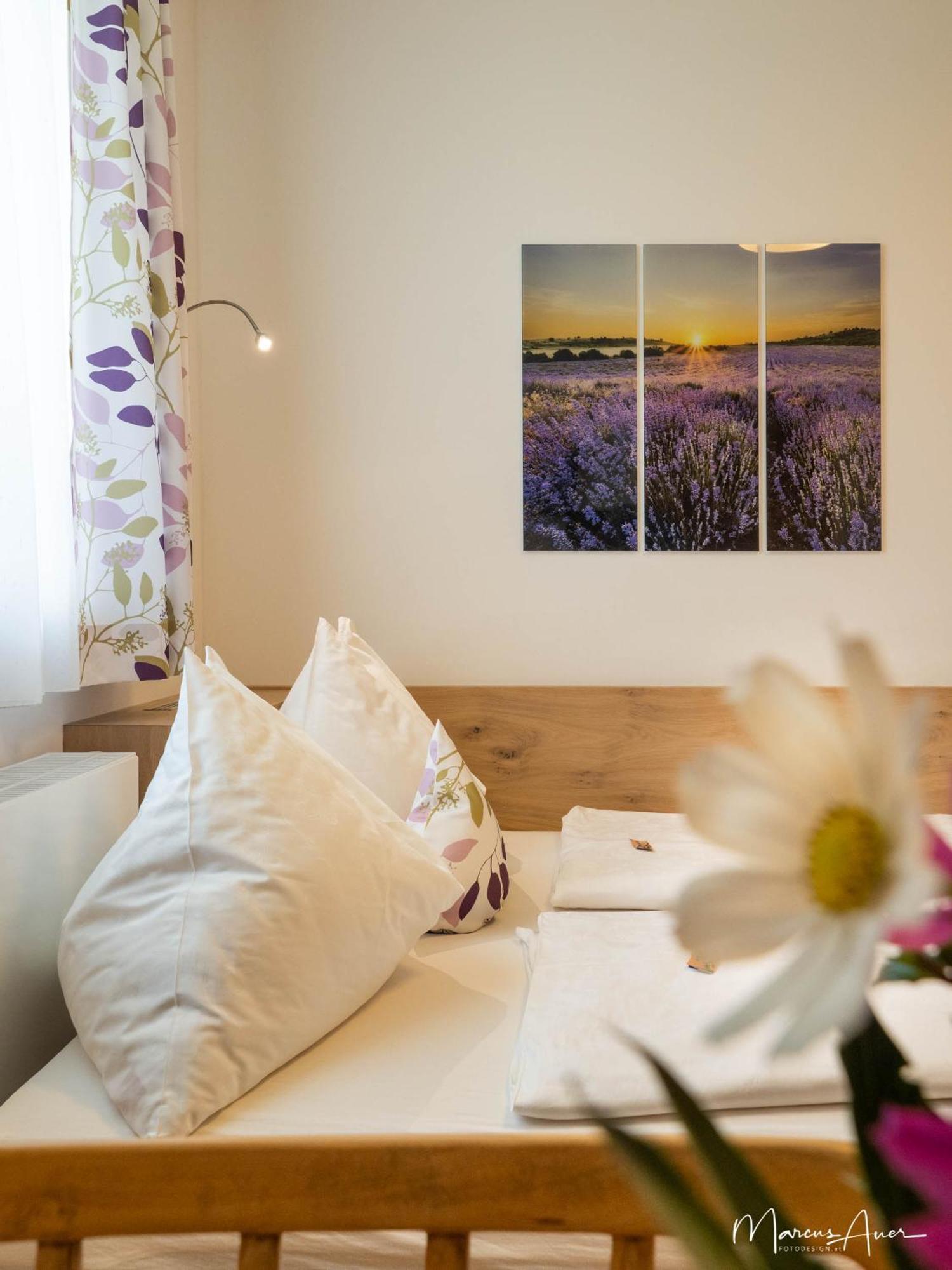 Pension Ehrenfried - Hotel Garni Kindberg Oda fotoğraf