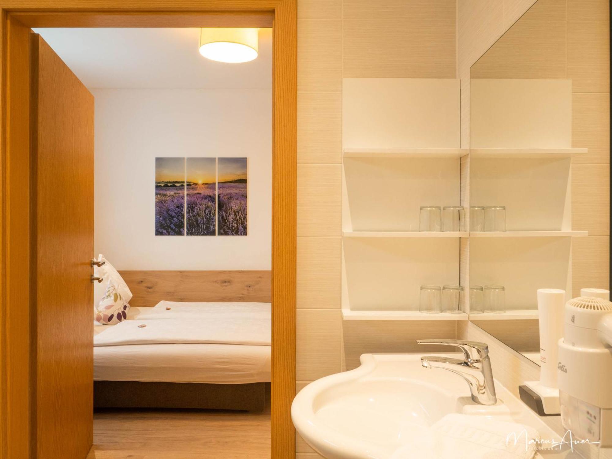 Pension Ehrenfried - Hotel Garni Kindberg Oda fotoğraf