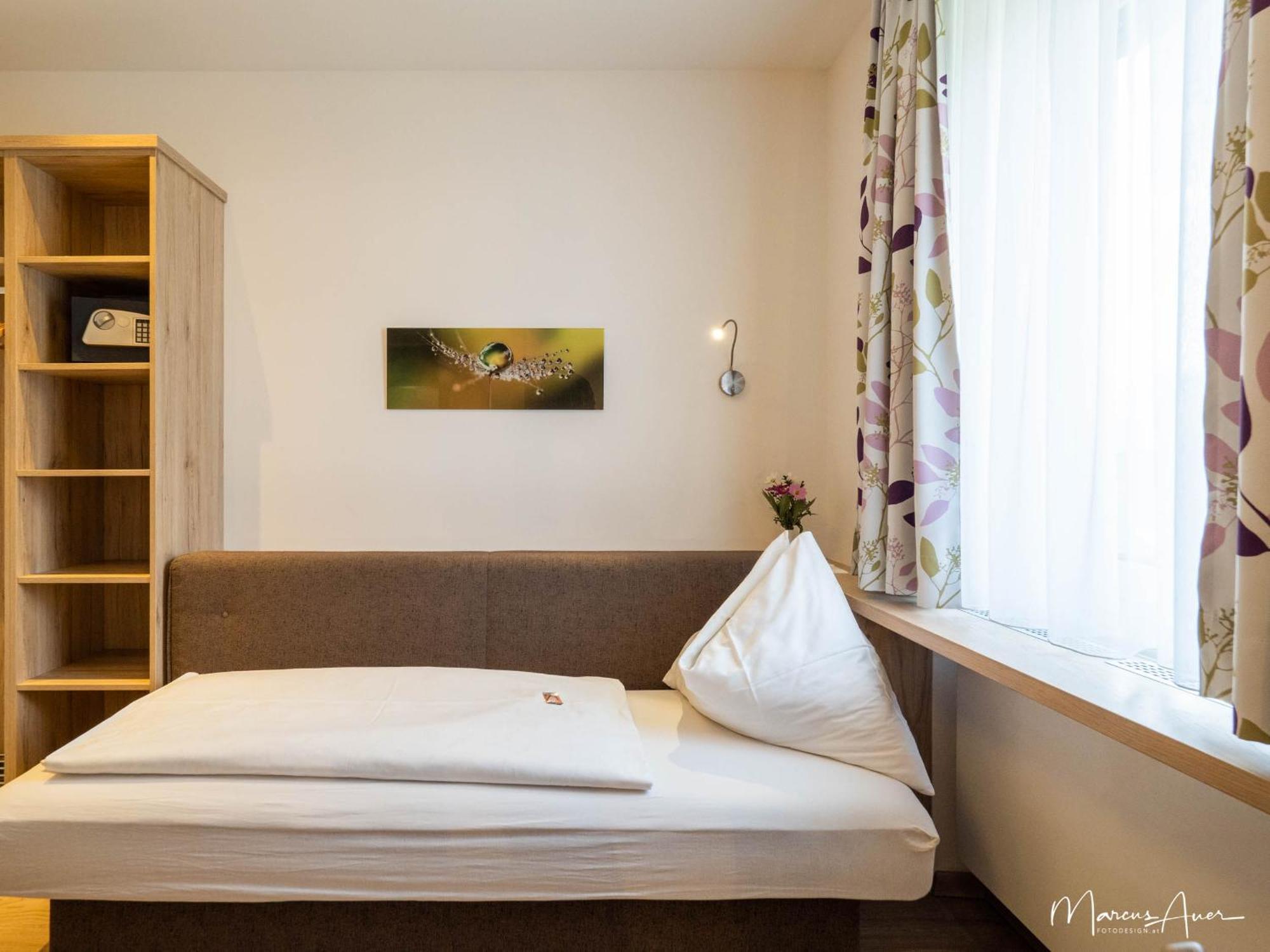 Pension Ehrenfried - Hotel Garni Kindberg Oda fotoğraf