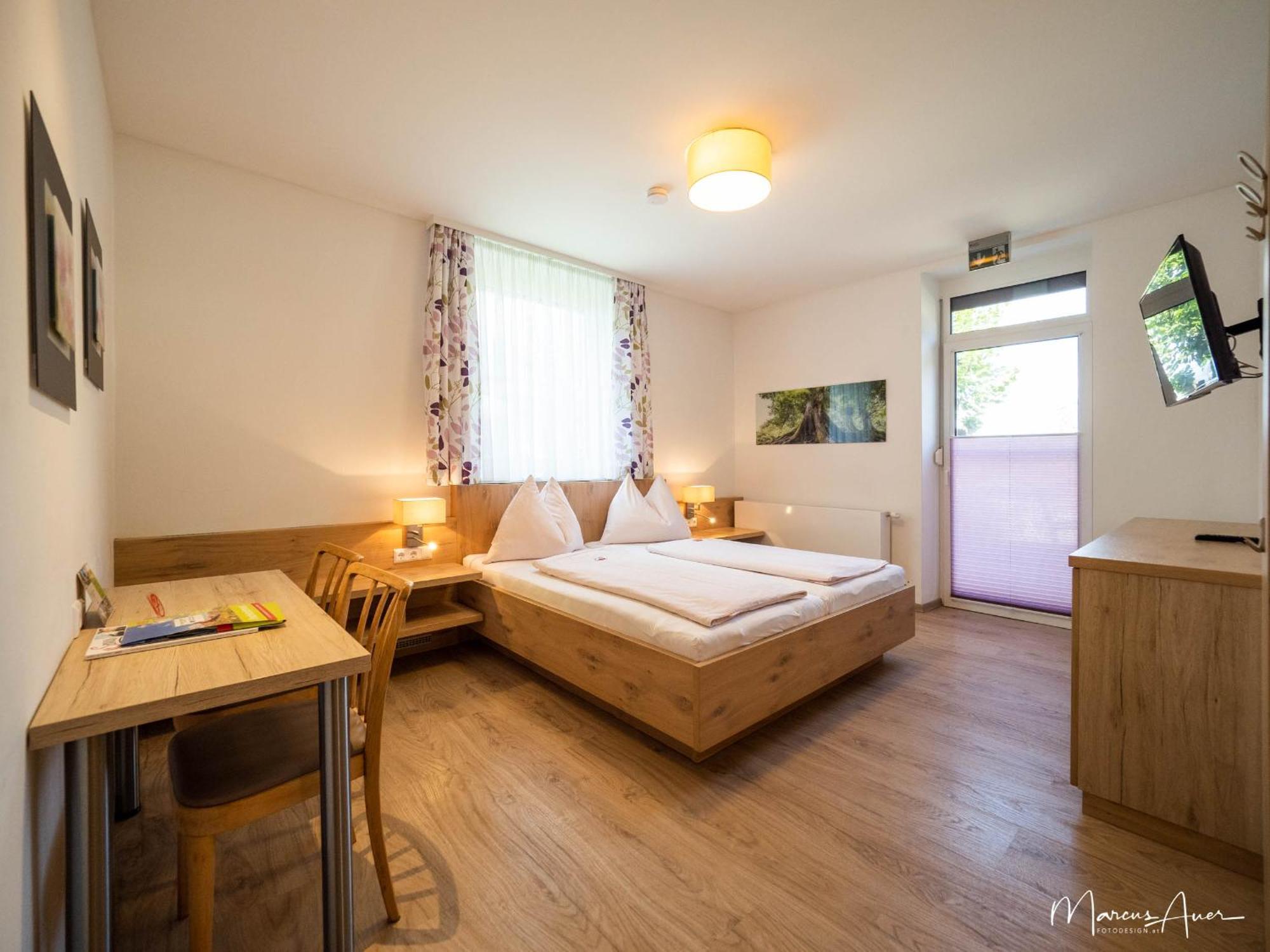 Pension Ehrenfried - Hotel Garni Kindberg Oda fotoğraf